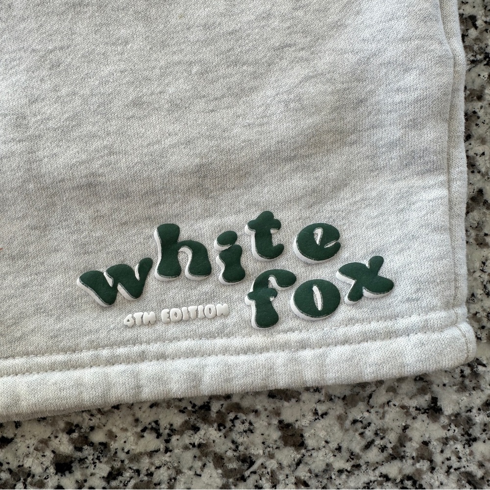 WHITE FOX Limited Edition 4th Edition Lounge Sweat Shorts in Smoke Grey Sz. M - Picture 7 of 11